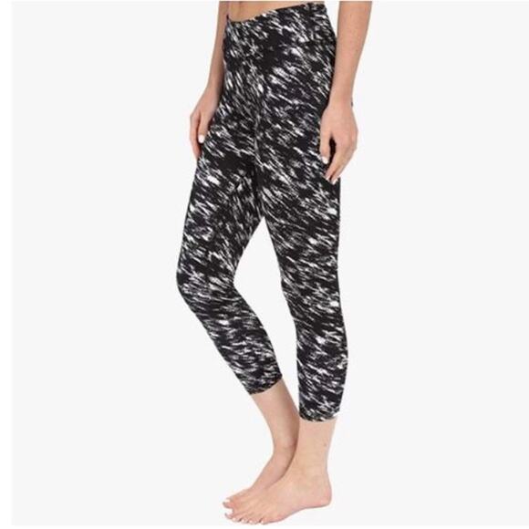 Beyond Yoga Lux Etched Block Print Leggings - Picture 10 of 10